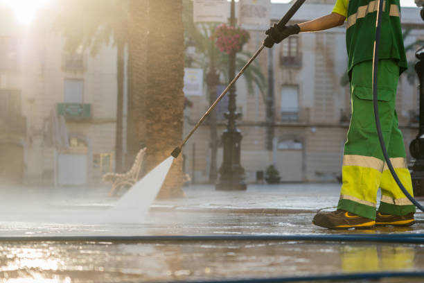 Why Choose Our Certified Pressure Washing Experts for Your Project Needs in Huntington, TX?